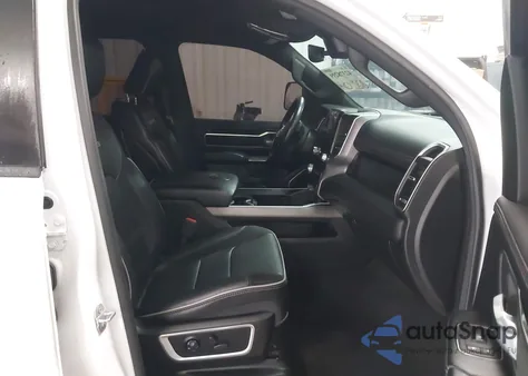 2021 Ram 1500 Laramie 4X4 5'7 Box из США, поврежденный, VIN 1C6SRFJT4MN652789